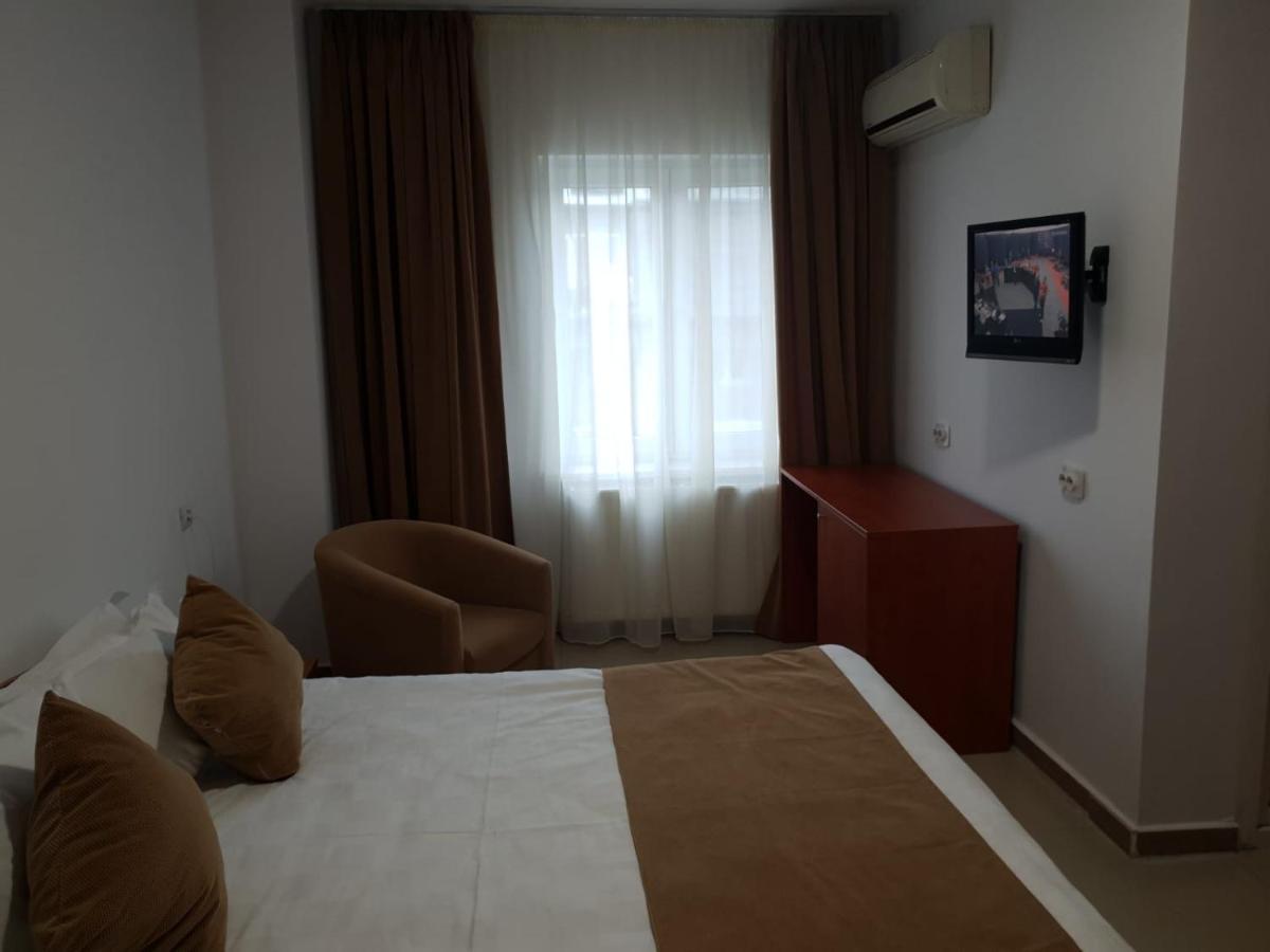 Hotel Top Central Bukarest Eksteriør billede