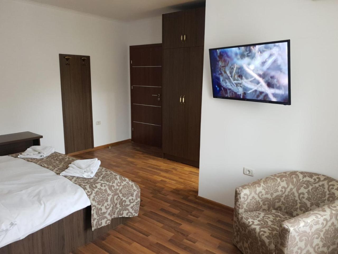 Hotel Top Central Bukarest Eksteriør billede